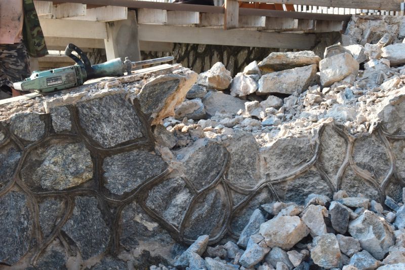 Block Wall Removal in Sacramento, CA